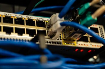 Which of the Following Best Explains What Happens When a New Device Is Connected to the Internet