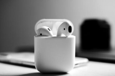 How to Check AirPod Battery