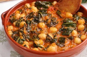 Best Espinacas Con Garbanzos Near Me
